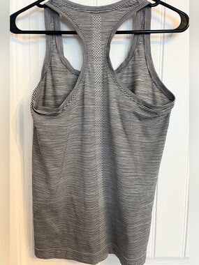 Lululemon Swiftly Tech Racerback Tank - Size 6